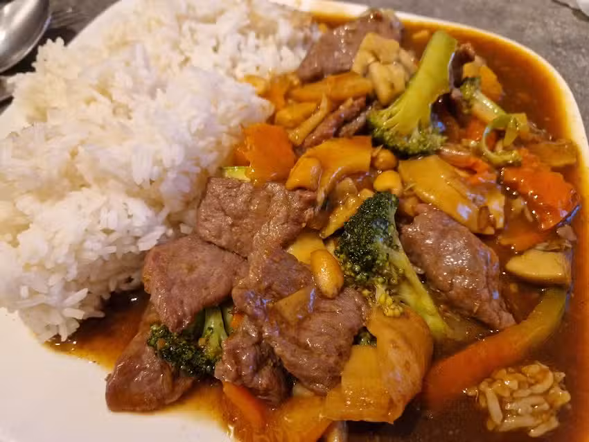 Chinaimbi&szlig; &ndash; Thahn