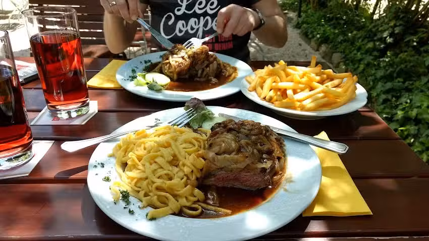 Christian Velte Bistro Maddox