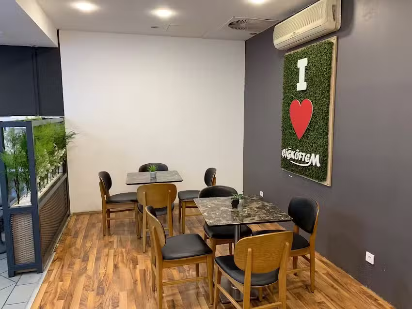 &Ccedil;iğk&ouml;ftem D&uuml;sseldorf