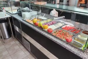 Çınar Imbiss – Gastronomie