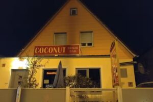 Coconut Sushi Bar – Van Bau Nguyen