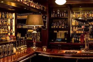 Colonial Caf&eacute;