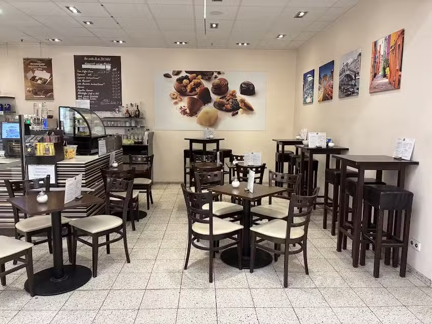 Confiserie & Caf&eacute; Leonidas im Globus