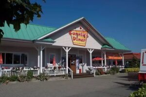 Connie&rsquo;s Diner