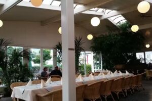 Cook’s Restaurant