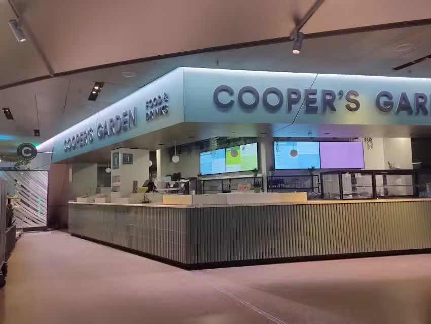 Cooper&rsquo;s Garden by K&auml;fer