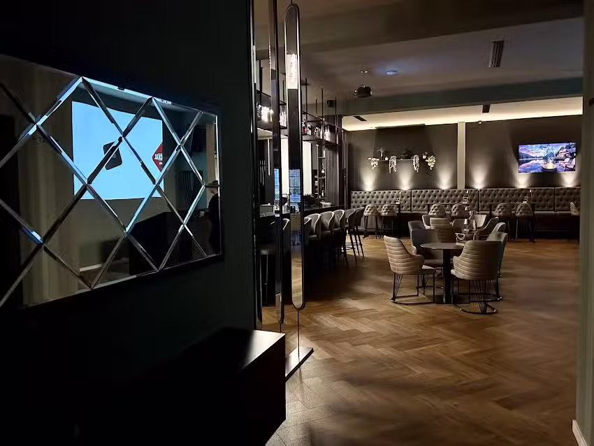 Cooper&rsquo;s &ndash; Sportsbar | Lounge | Food