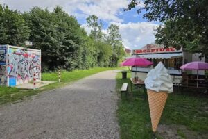 Creperie und Eis