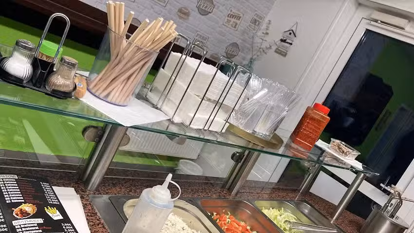 Crispy D&ouml;ner Pizza Schwaney