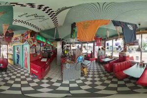 Cruise-In Diner