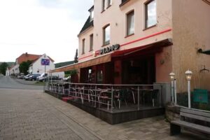 Cuma Araz Bistro Piano