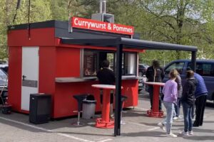 Currywurst am OBI