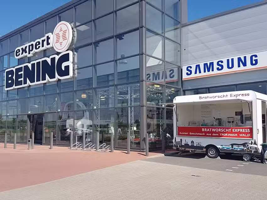 Cuxhavens Bratworscht Express