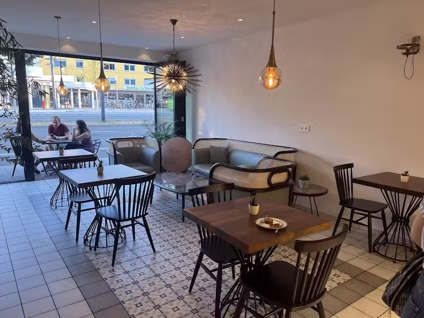 DAMASKO’S Europaplatz