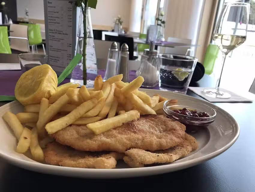 Das GR&Uuml;N &ndash; Caf&eacute;, Bistro und kleines Restaurant