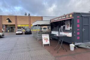 Deniss Grill Stube