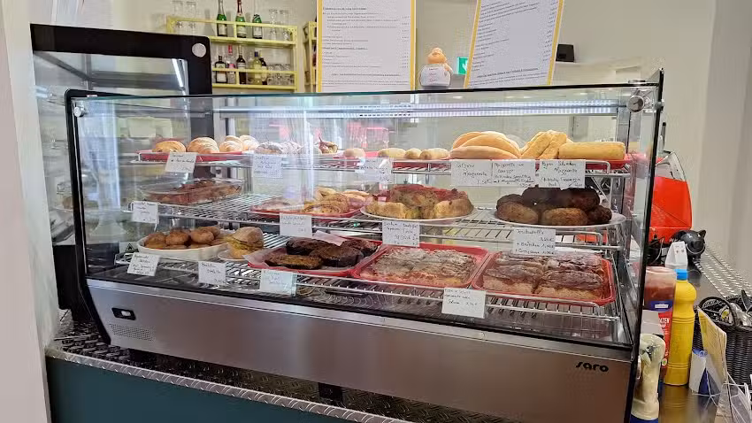 Der Neugierige Kr&uuml;mel