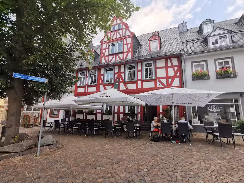 Deutsches Haus / El Gallo Bueno