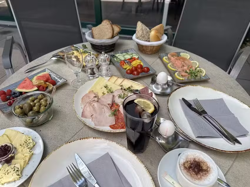 Die 19 BISTRO & RESTAURANT