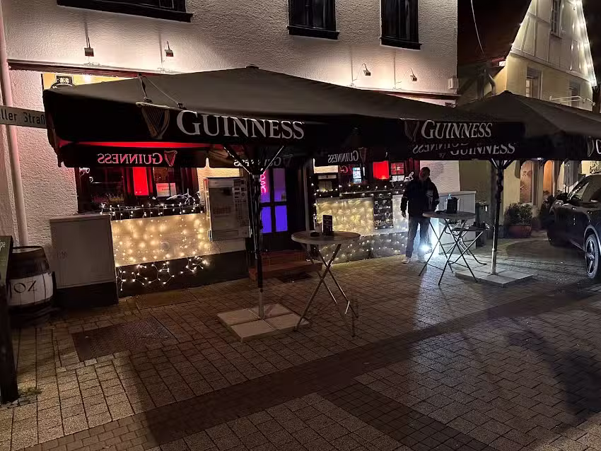 Die Kneipe &bdquo;ZUM F&Auml;SSEL&ldquo; Sportsbar