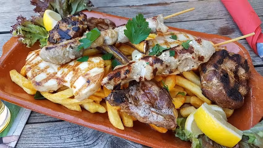 Dimi&rsquo;s Bistro & Ouzeria