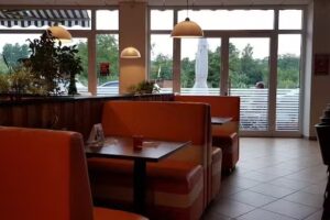 Diner Coffee & Grill Billard Restaurant