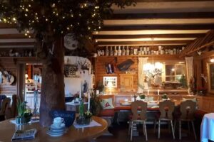 Dombrowsky’s Baude