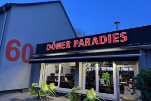 D&ouml;ner Paradies