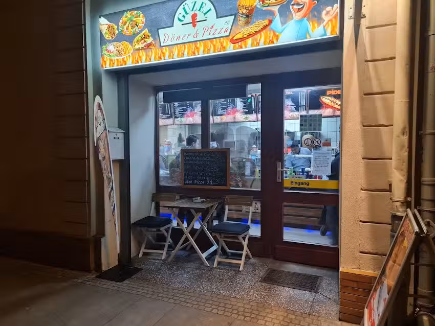 D&ouml;ner & Pizza &ndash; S&uuml;leyman G&uuml;zel
