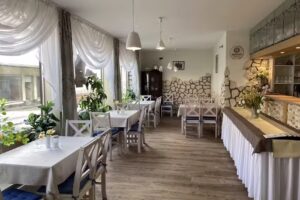 Dora’s Cafè & Bistro