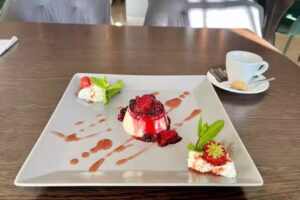 Downtown Restaurant-Cafe-Bar