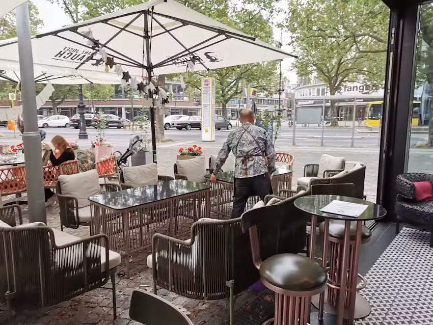 Dreieck Café & Restaurant