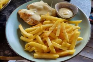 Dubis Restaurant & Grill
