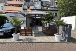DUHOK Café & Bistro