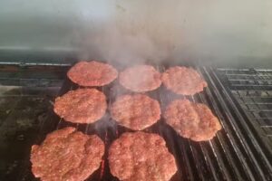 D&uuml;r&uuml;mc&uuml; Usta