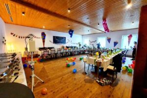 Eat & Bowl &ndash; Restaurant & Bowling