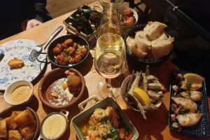 EATapaS Bar & Restaurant