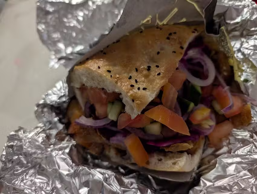 ECHTE B&Auml;RLINER Augsburg-Hochfeld