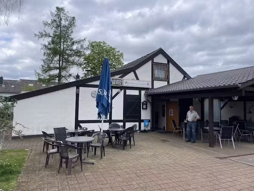 Edelwei&szlig;h&uuml;tte