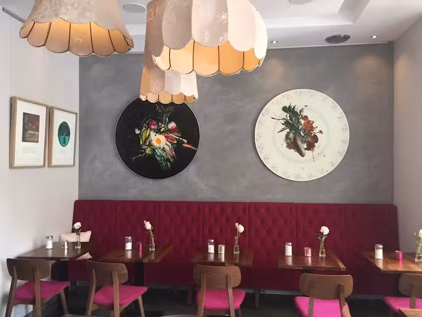 Einhorn | Caf&eacute; &bull; Restaurant &bull; Weinbar