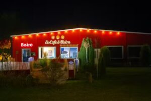 Eiscaf&eacute; & Bistro Markendorf &ndash; Eis aus eigener Herstellung &bull; Warme K&uuml;che