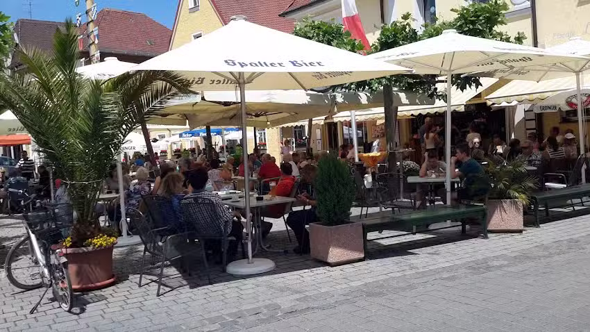 Eiscaf&eacute; La Piazza