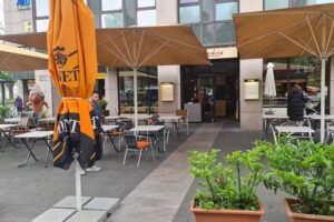 Eiscaf&eacute; Paradiso GmbH