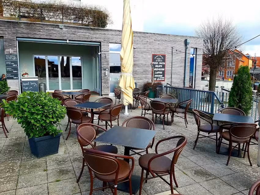Eiscaf&eacute; & Pizzeria Al Porto Malchow