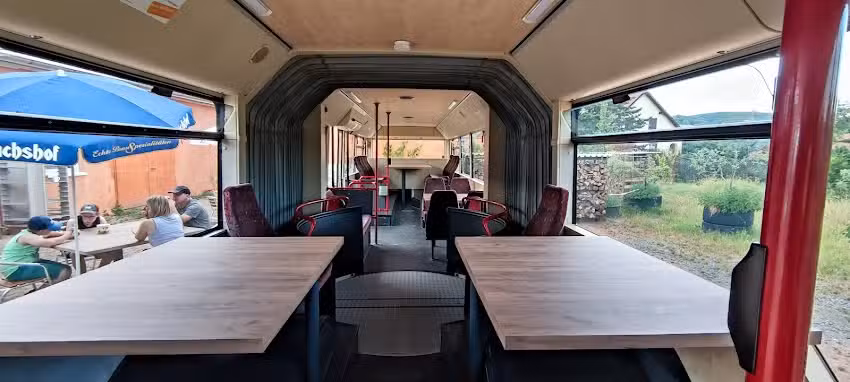 Eiskaffee und Minigolf Blaurock