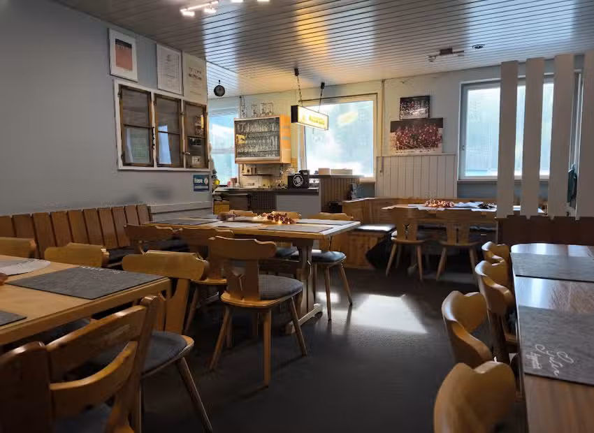 Eisstüble am Eisplatz Lindenberg