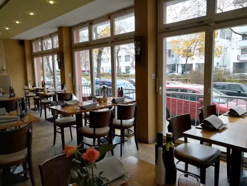 Eli&aacute; Restaurant