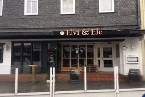 Elvi & Ele