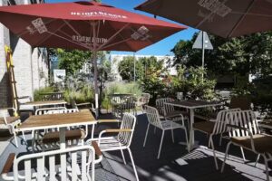 Elvish Inn Cafe & Restaurant