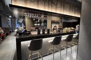 EM Bar & Restaurant
